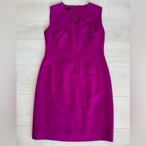 Escada Luxurious Soft Fuscia Wool Blend Fitted Pencil Dress